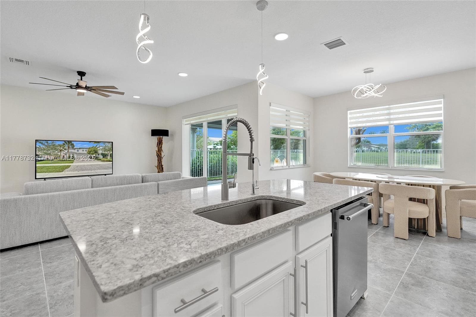 1348 Silk Oak Dr photo 23