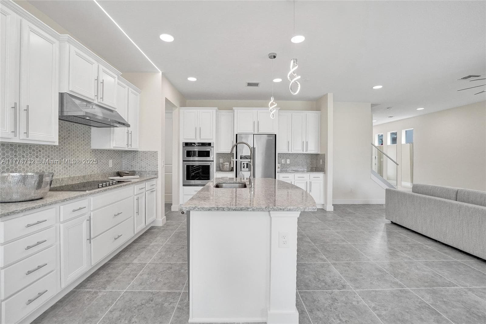 1348 Silk Oak Dr photo 27