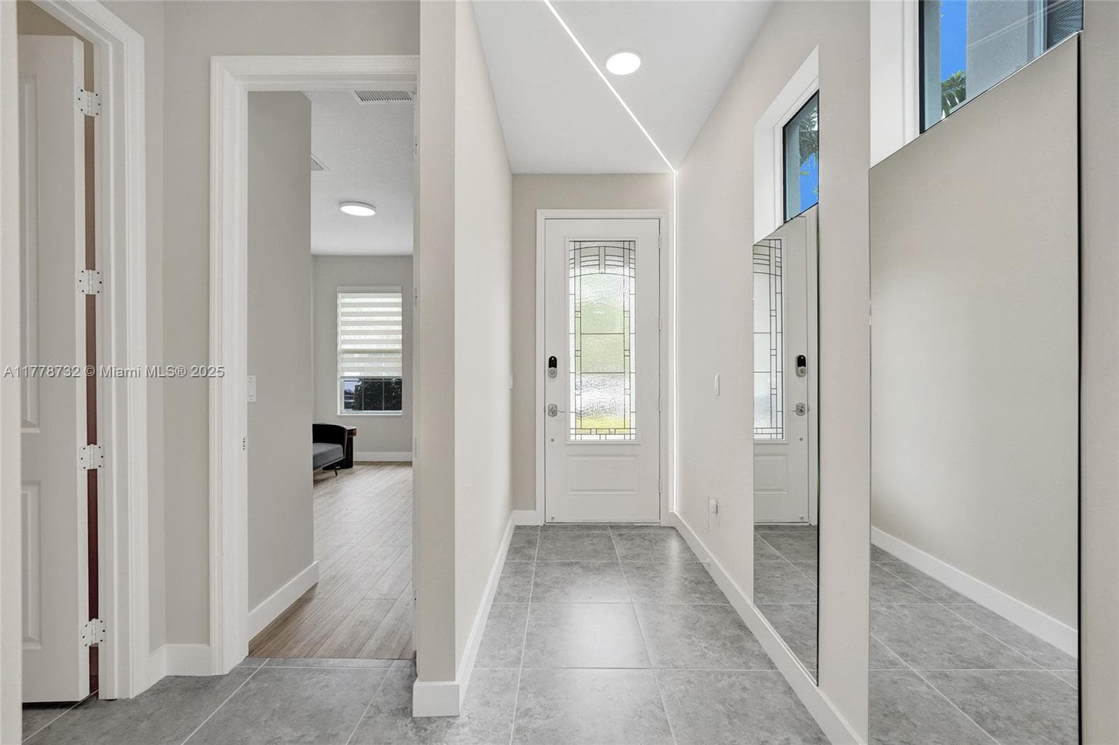 1348 Silk Oak Dr photo 2