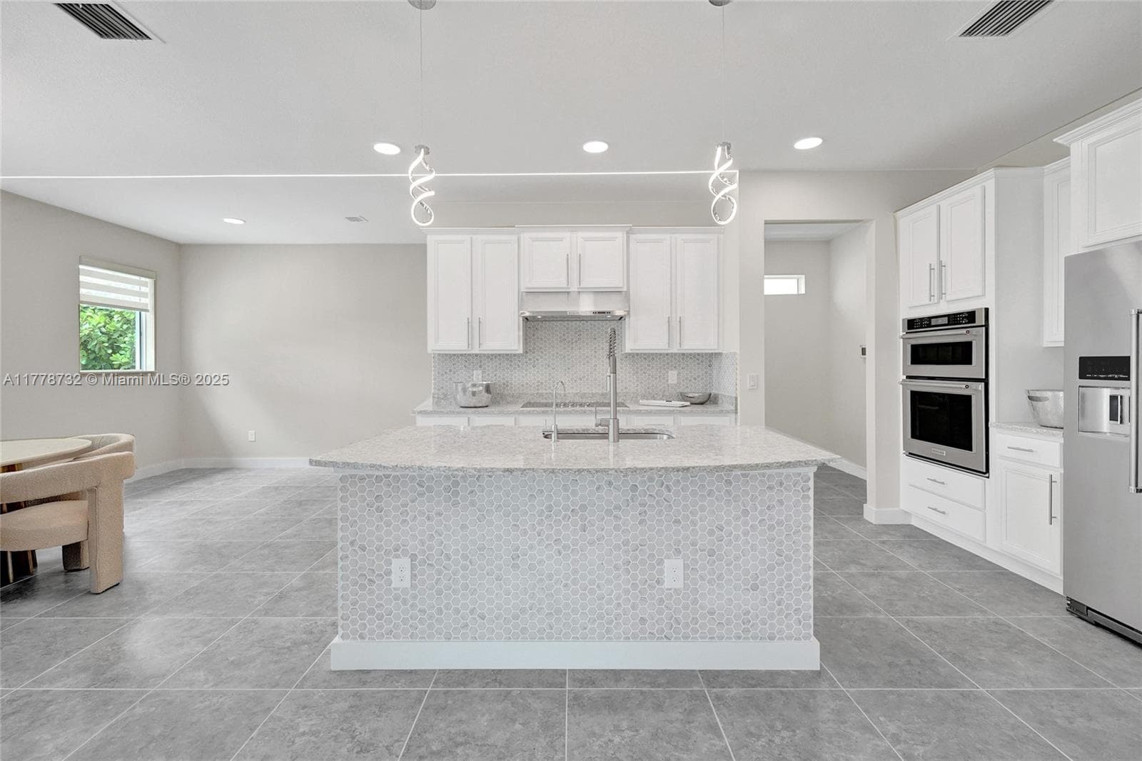 1348 Silk Oak Dr photo 16