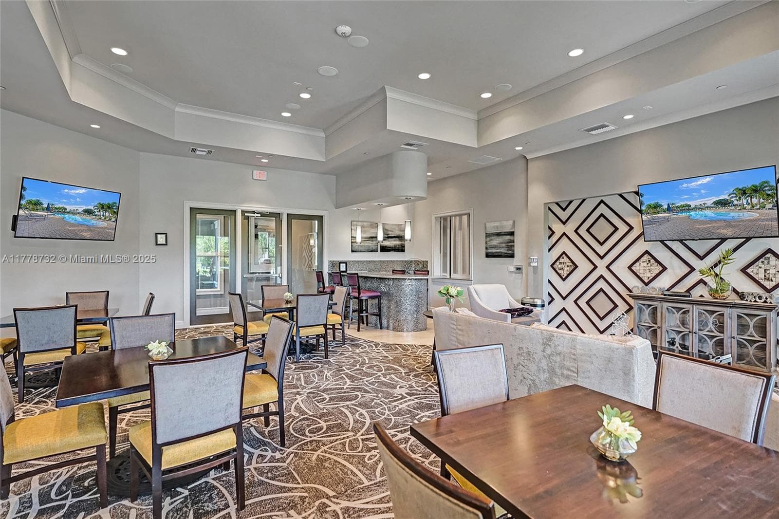 1348 Silk Oak Dr photo 80