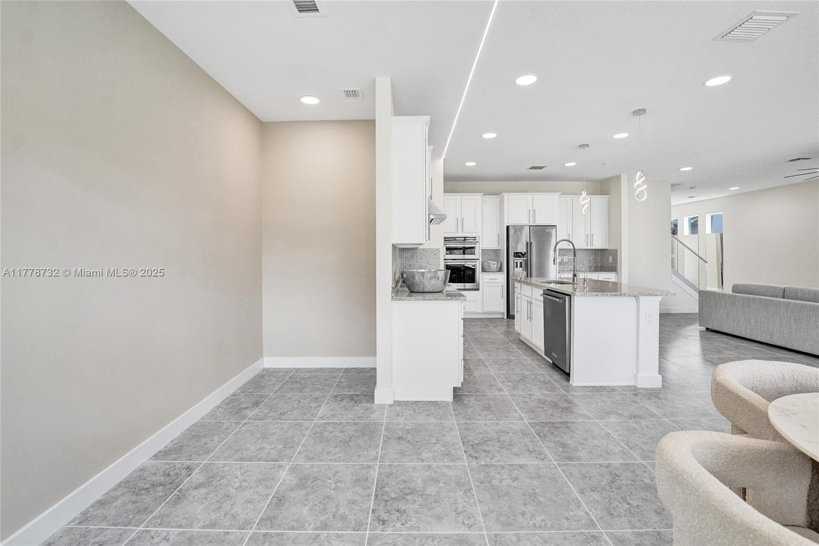 1348 Silk Oak Dr photo 28