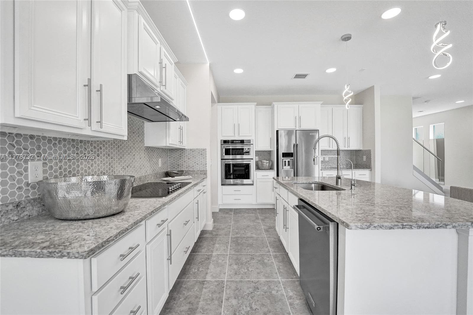 1348 Silk Oak Dr photo 24