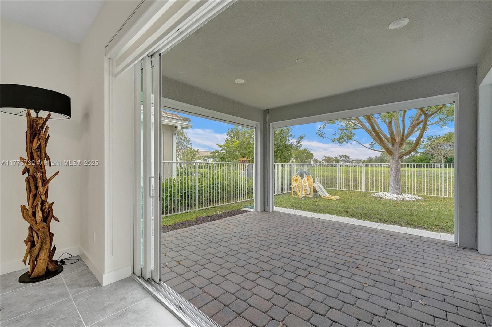 1348 Silk Oak Dr photo 64
