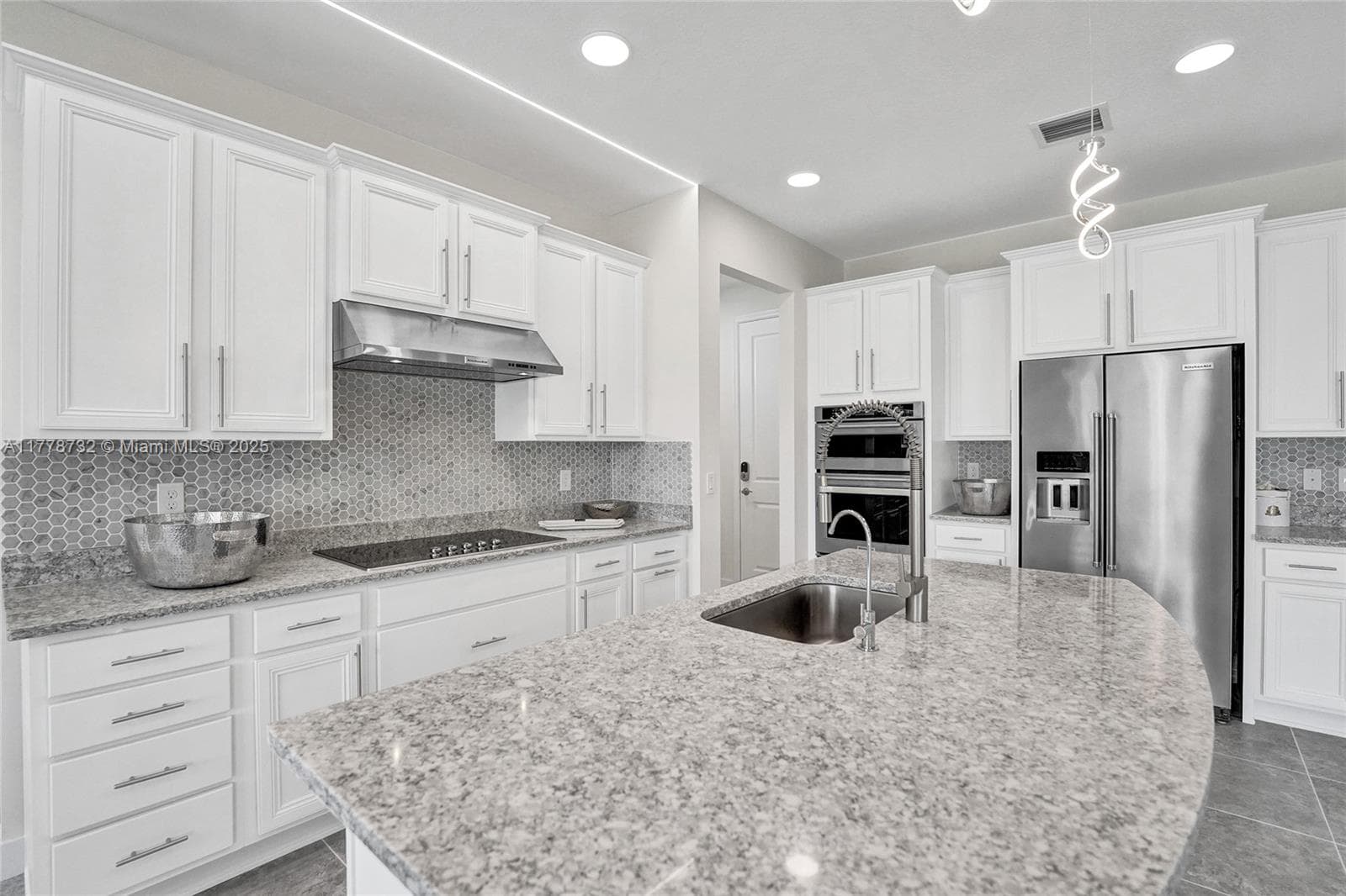 1348 Silk Oak Dr photo 25