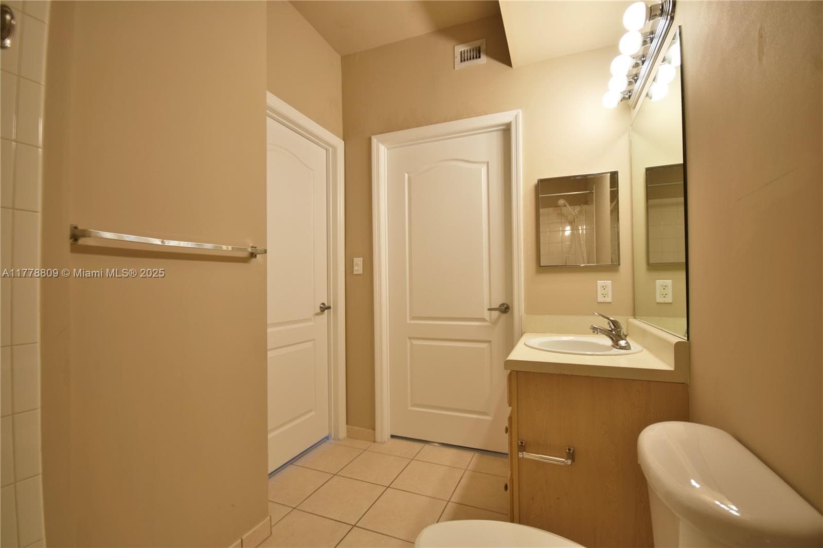 Valencia Condo · #429 in South Miami - Photo 24