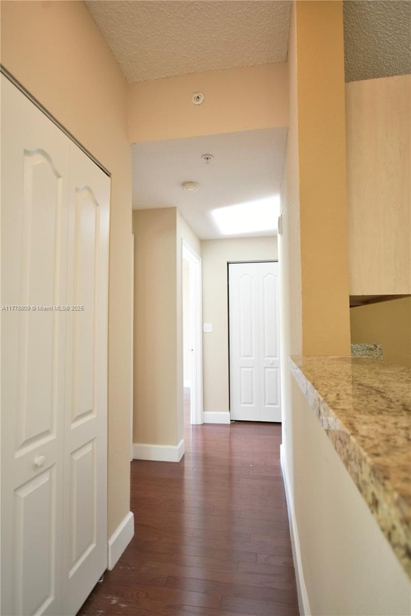 Valencia Condo · #429 in South Miami - Photo 10