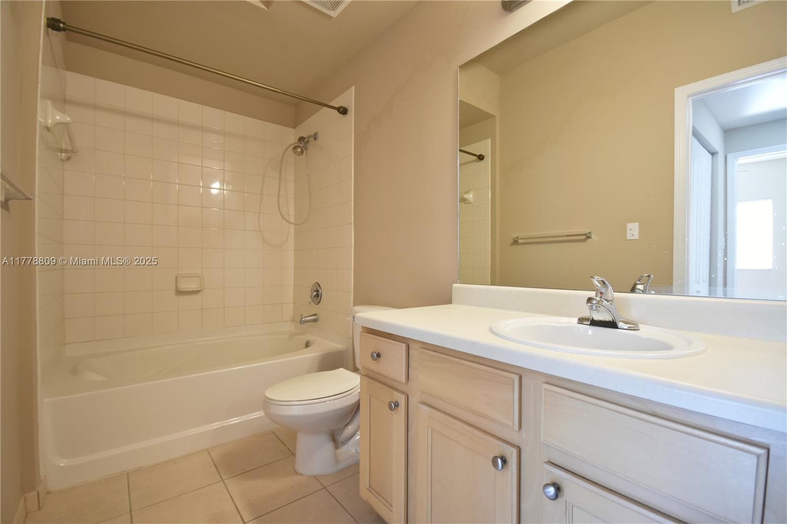 Valencia Condo · #429 in South Miami - Photo 15