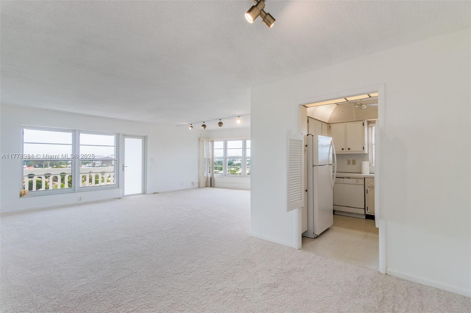 Country Club Towers · #802 in Fort Lauderdale - Photo 11