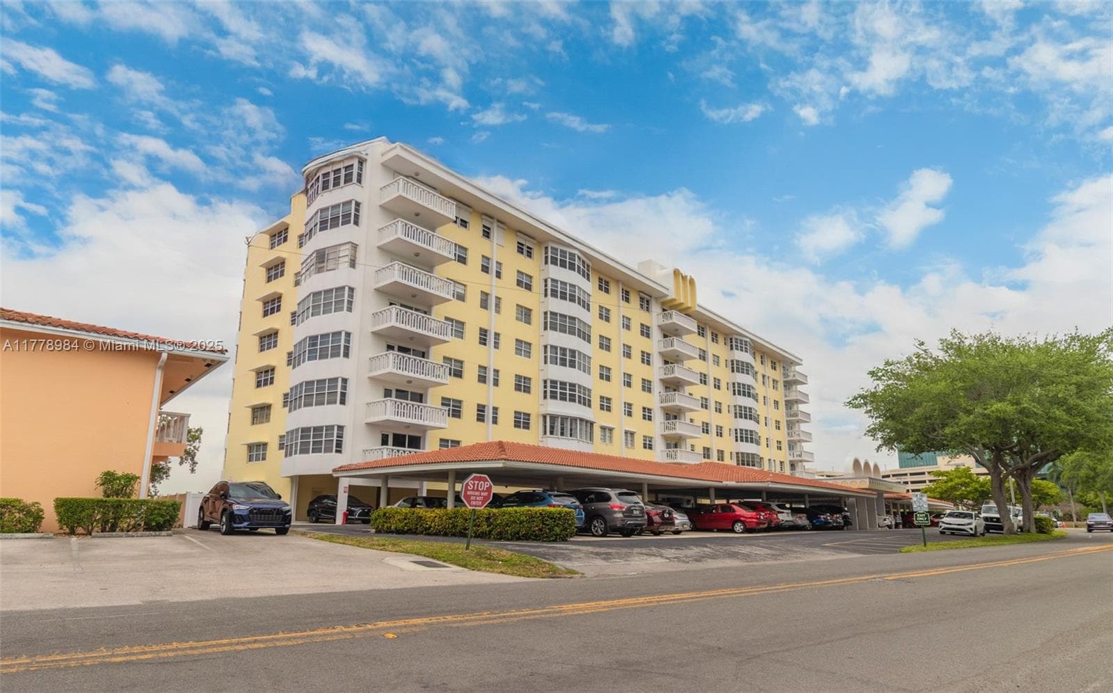 Country Club Towers · #802 in Fort Lauderdale - Photo 35