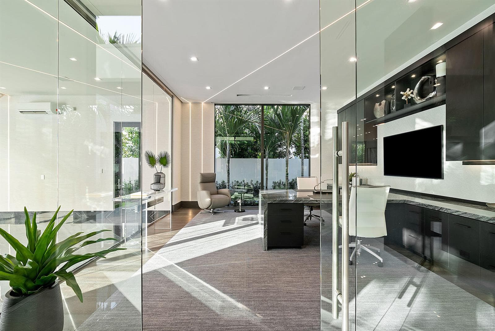 372_Alexander_Palm_Road_37