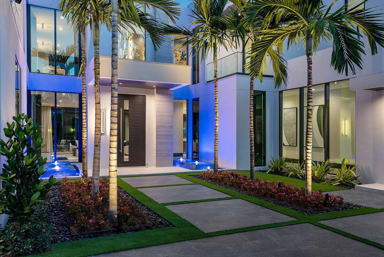 372_Alexander_Palm_Road_Dusk_05