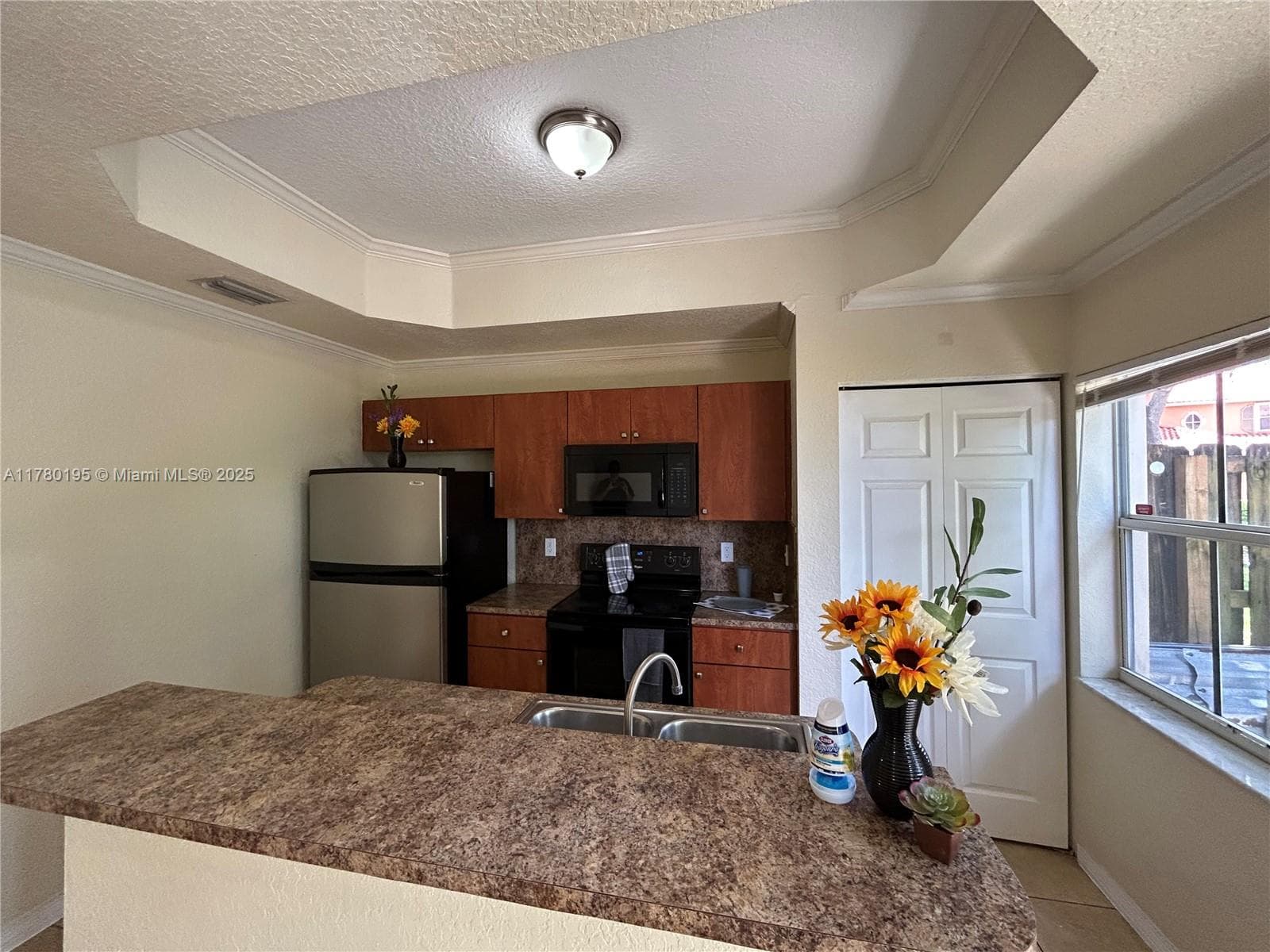 VILLAS AT HARBOR ISLES CO · #1603 in Dania Beach - Photo 5