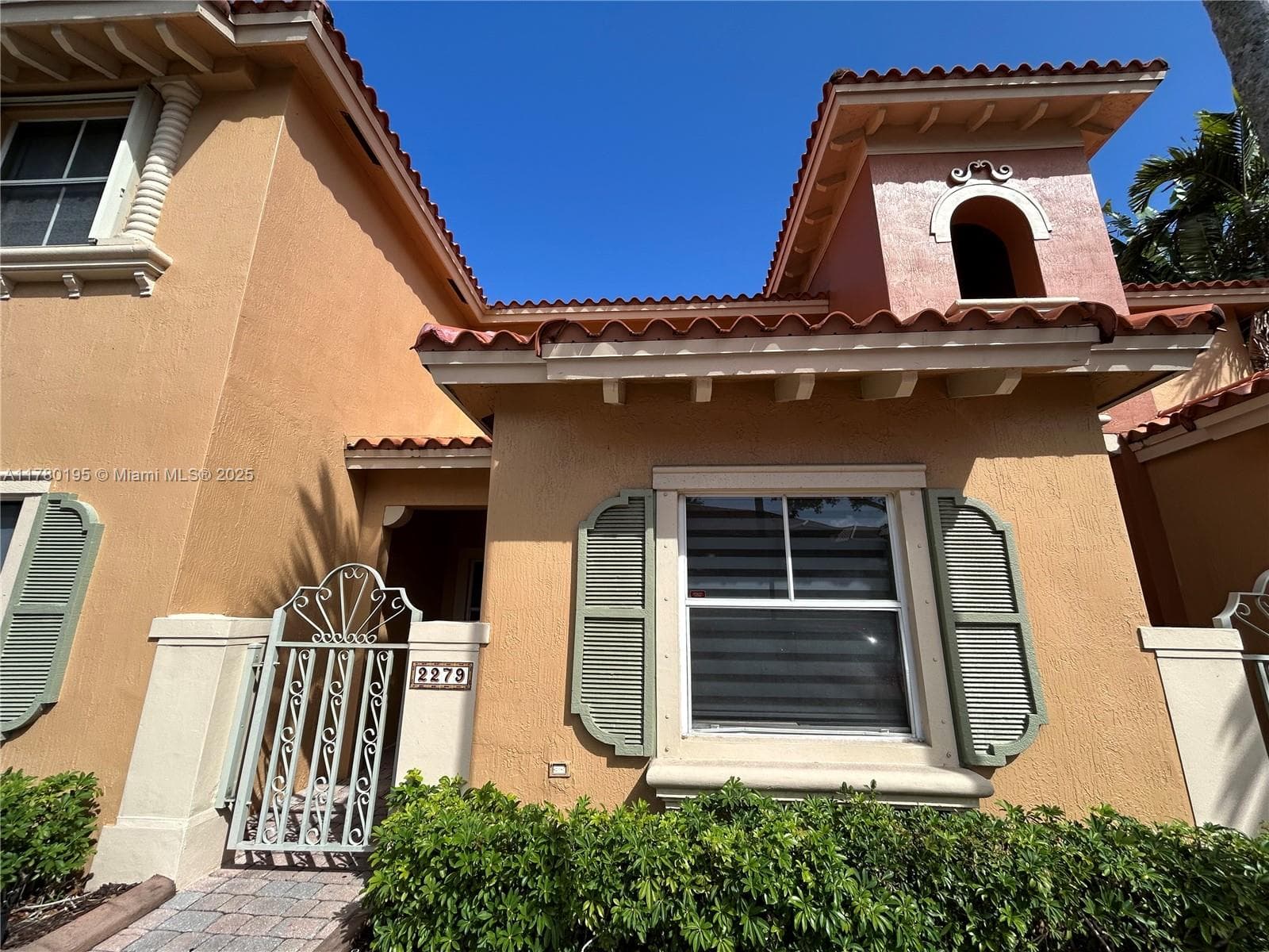 VILLAS AT HARBOR ISLES CO · #1603 in Dania Beach - Photo 18