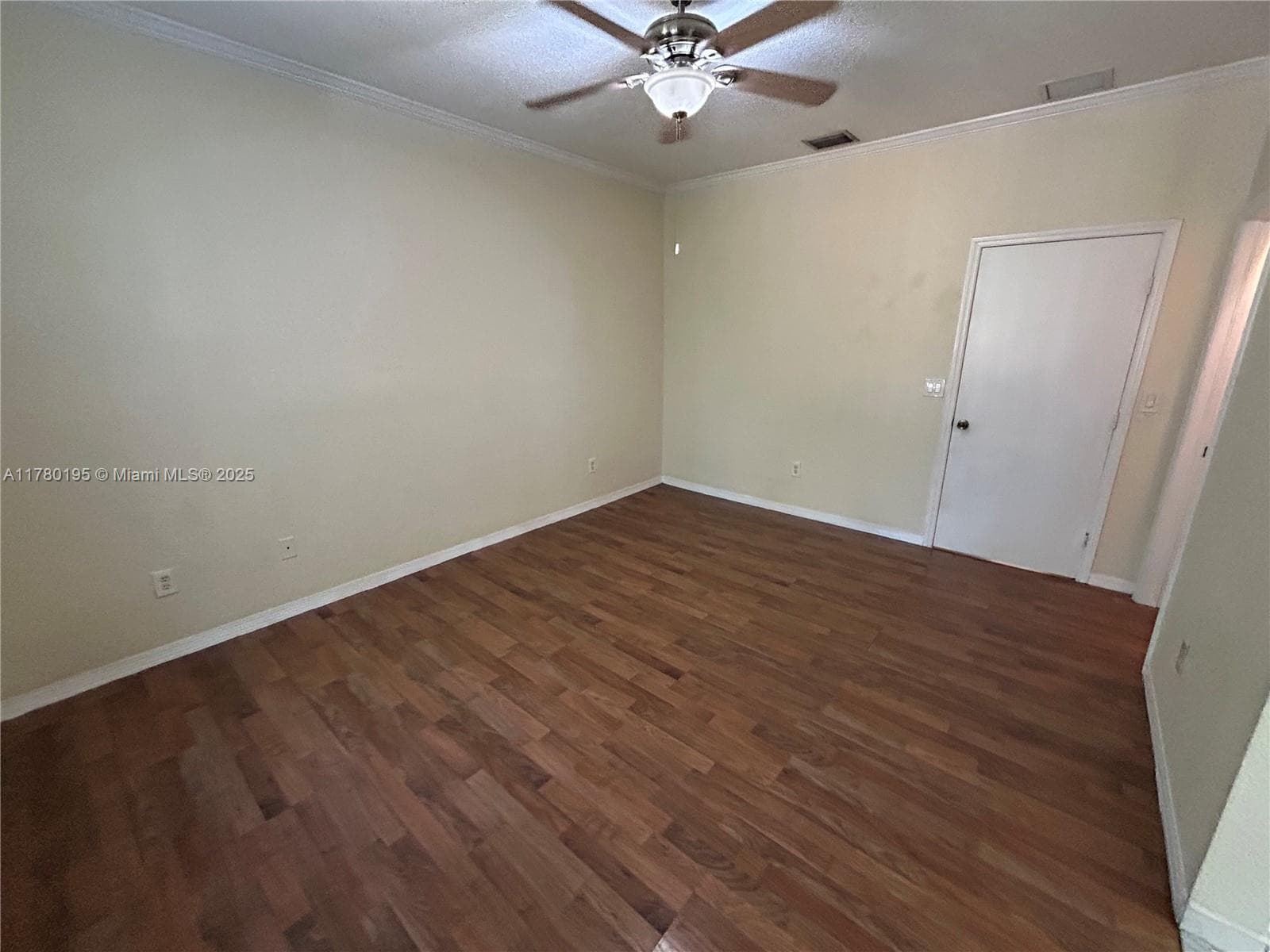 VILLAS AT HARBOR ISLES CO · #1603 in Dania Beach - Photo 11