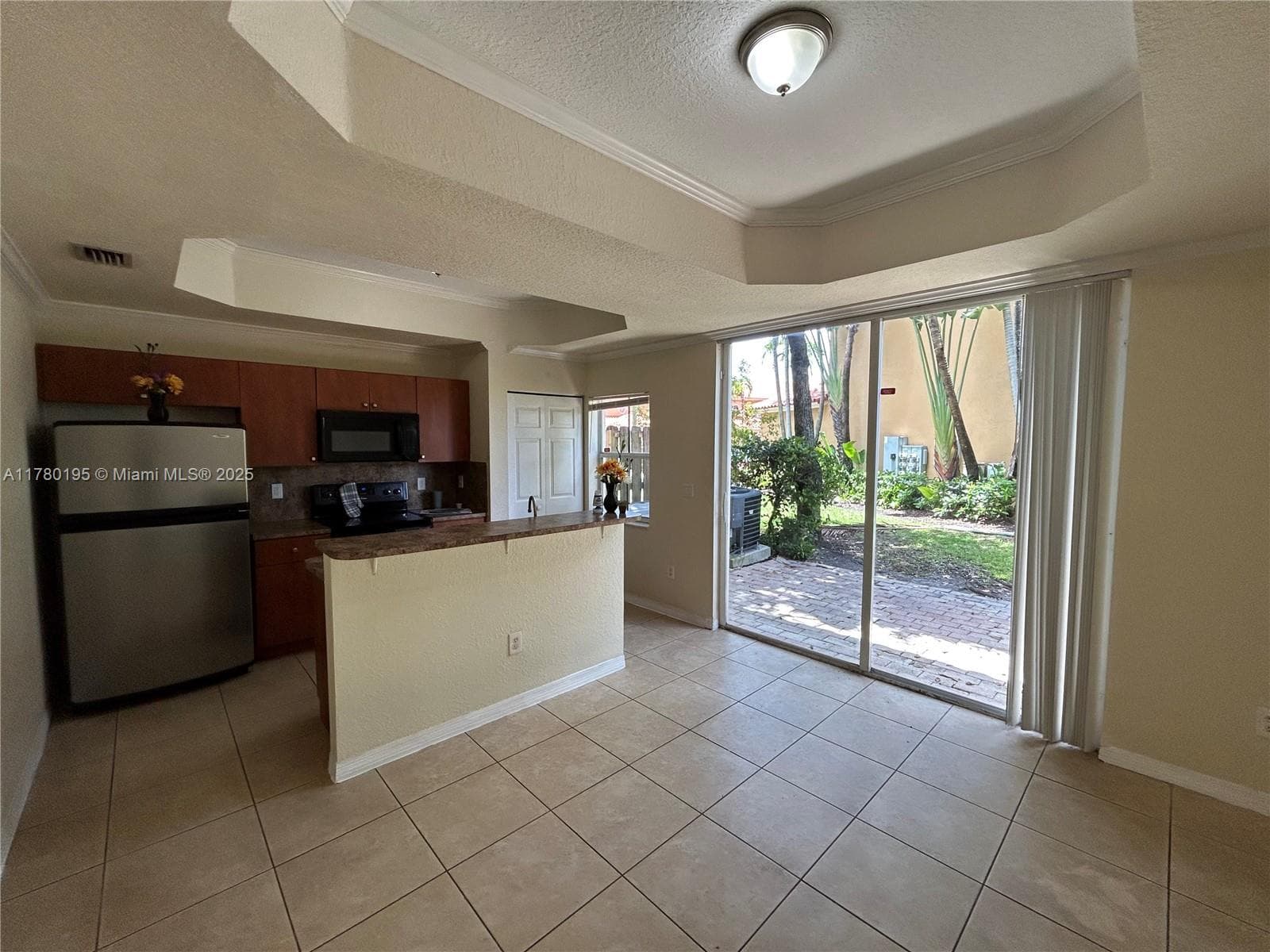 VILLAS AT HARBOR ISLES CO · #1603 in Dania Beach - Photo 4