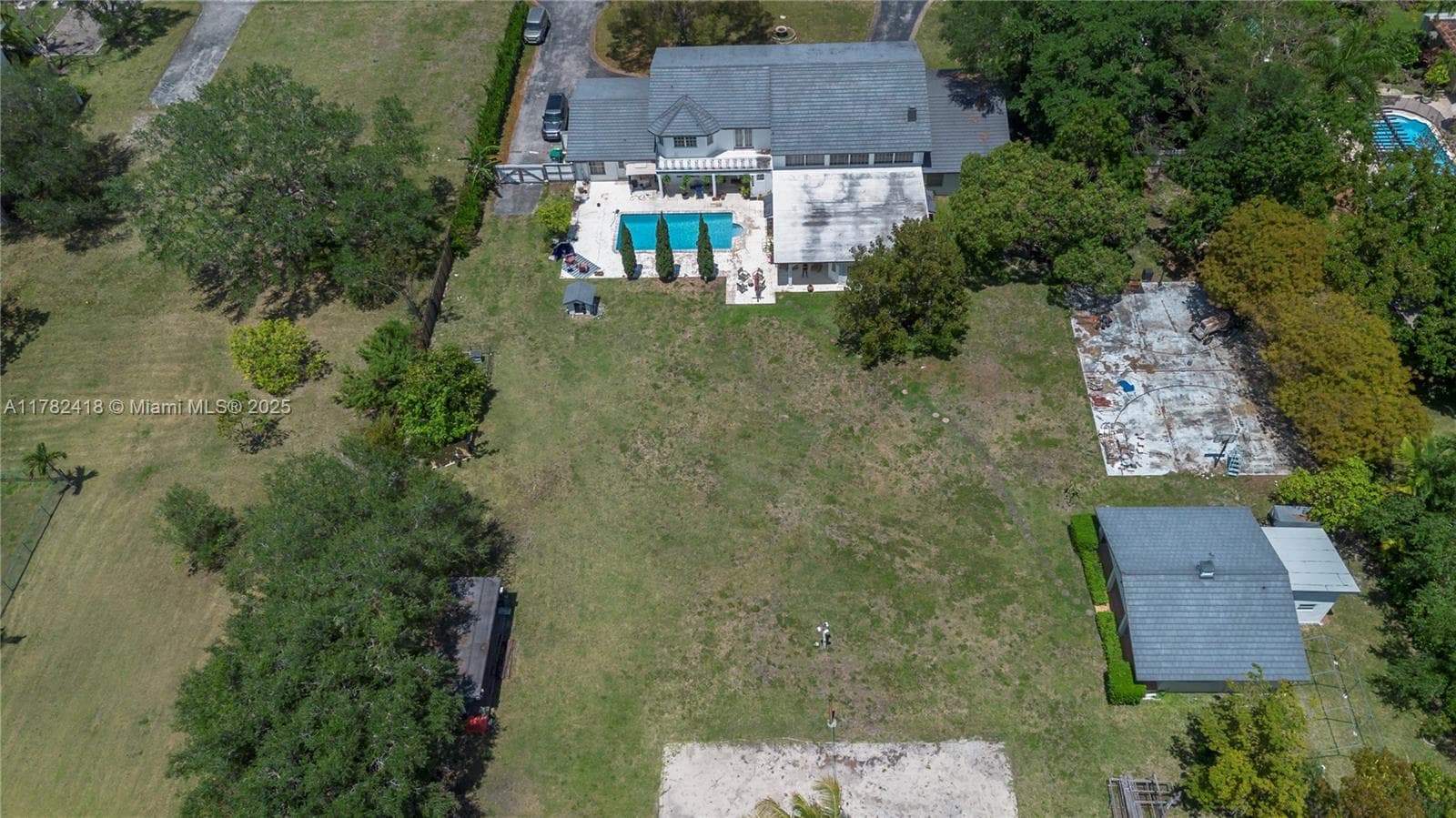 8350 SW 98 th St photo 4