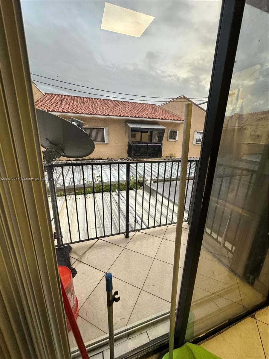 EL PRADO XI CONDO · #201 in Hialeah - Photo 3