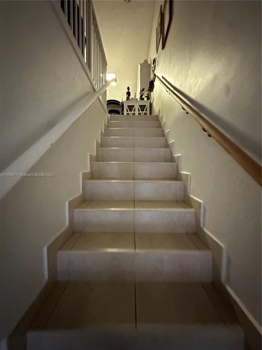 EL PRADO XI CONDO · #201 in Hialeah - Photo 14