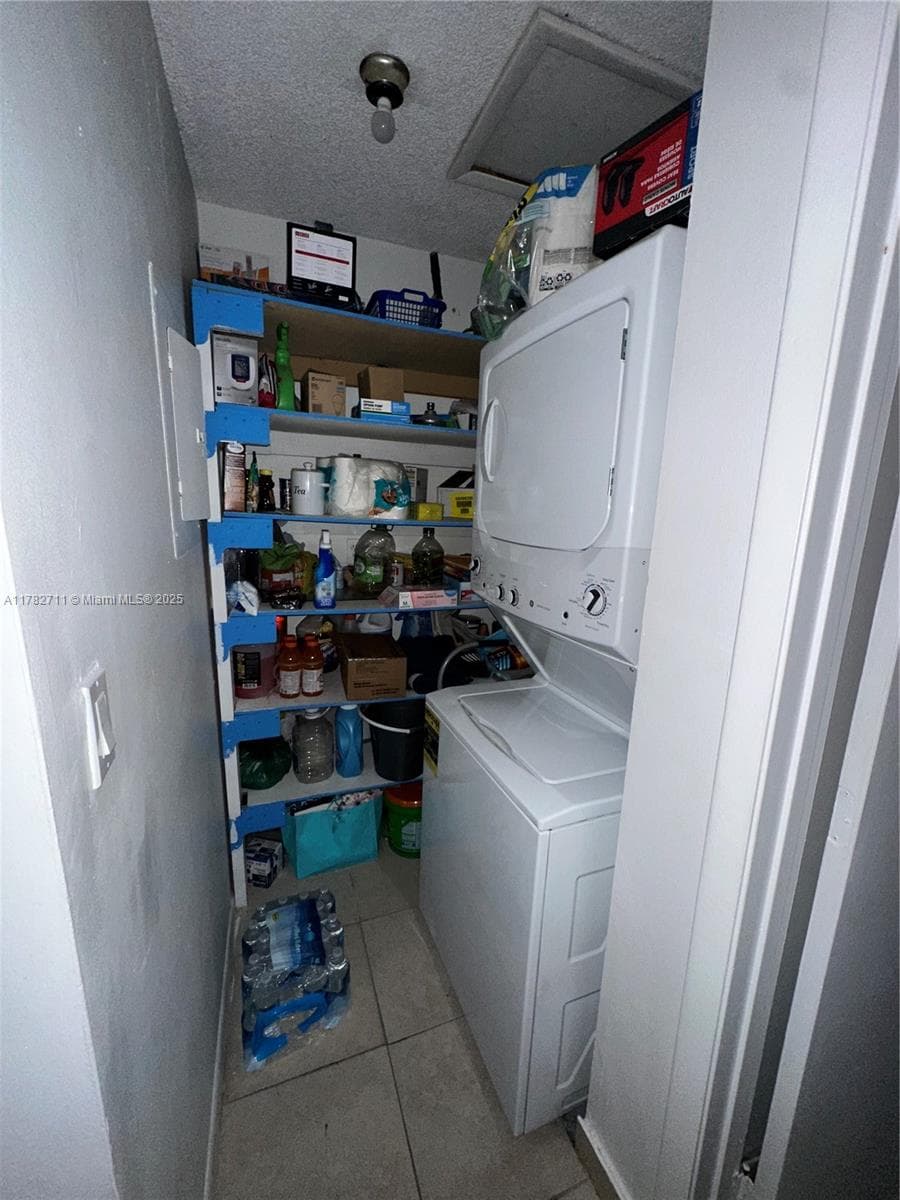 EL PRADO XI CONDO · #201 in Hialeah - Photo 11