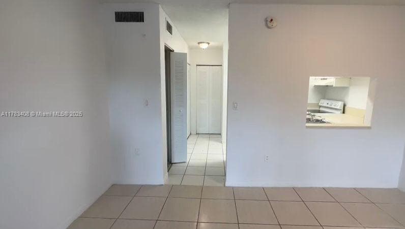 NEW WORLD CONDO · #B-216 in Miami Gardens - Photo 2