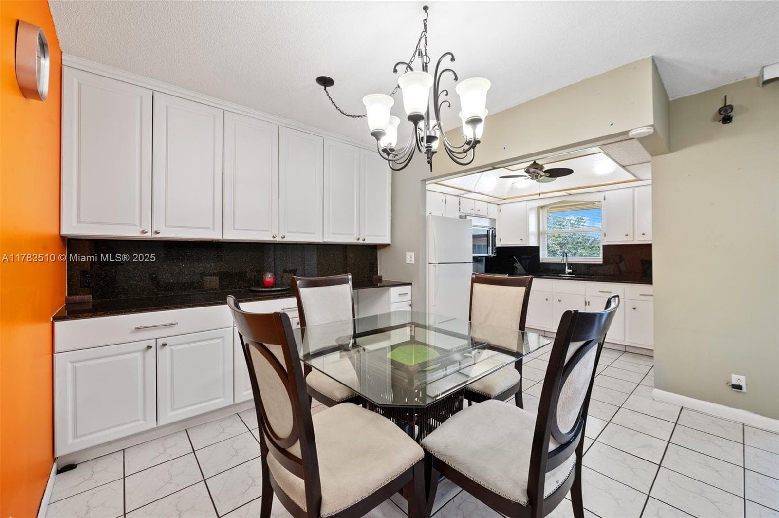 Beverly Hills Condominium · #G323 in Hollywood - Photo 11