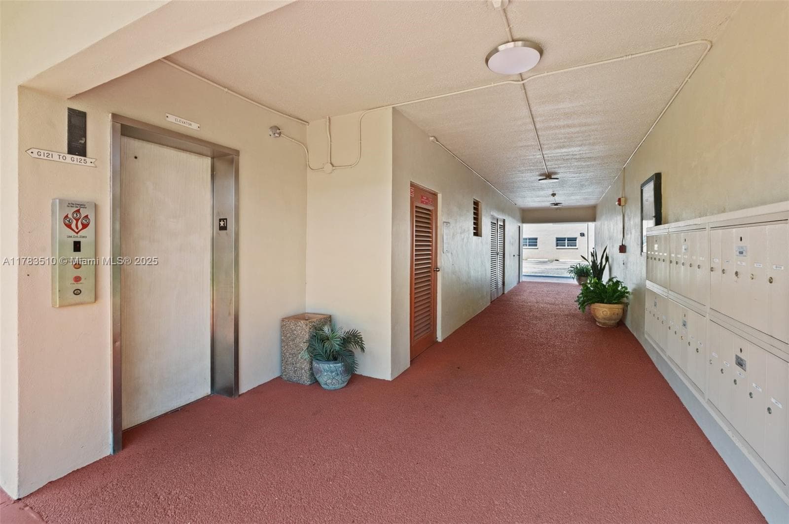 Beverly Hills Condominium · #G323 in Hollywood - Photo 25