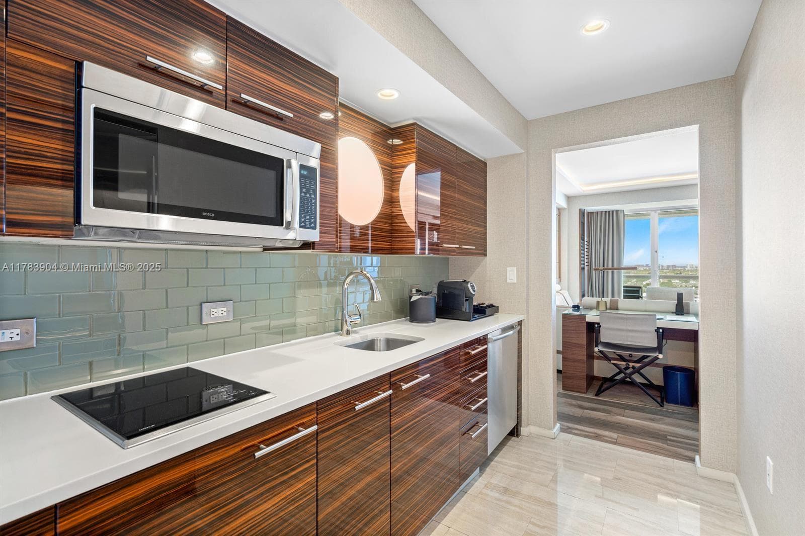 FLB Condominium hotel · #H1403 in Fort Lauderdale - Photo 9