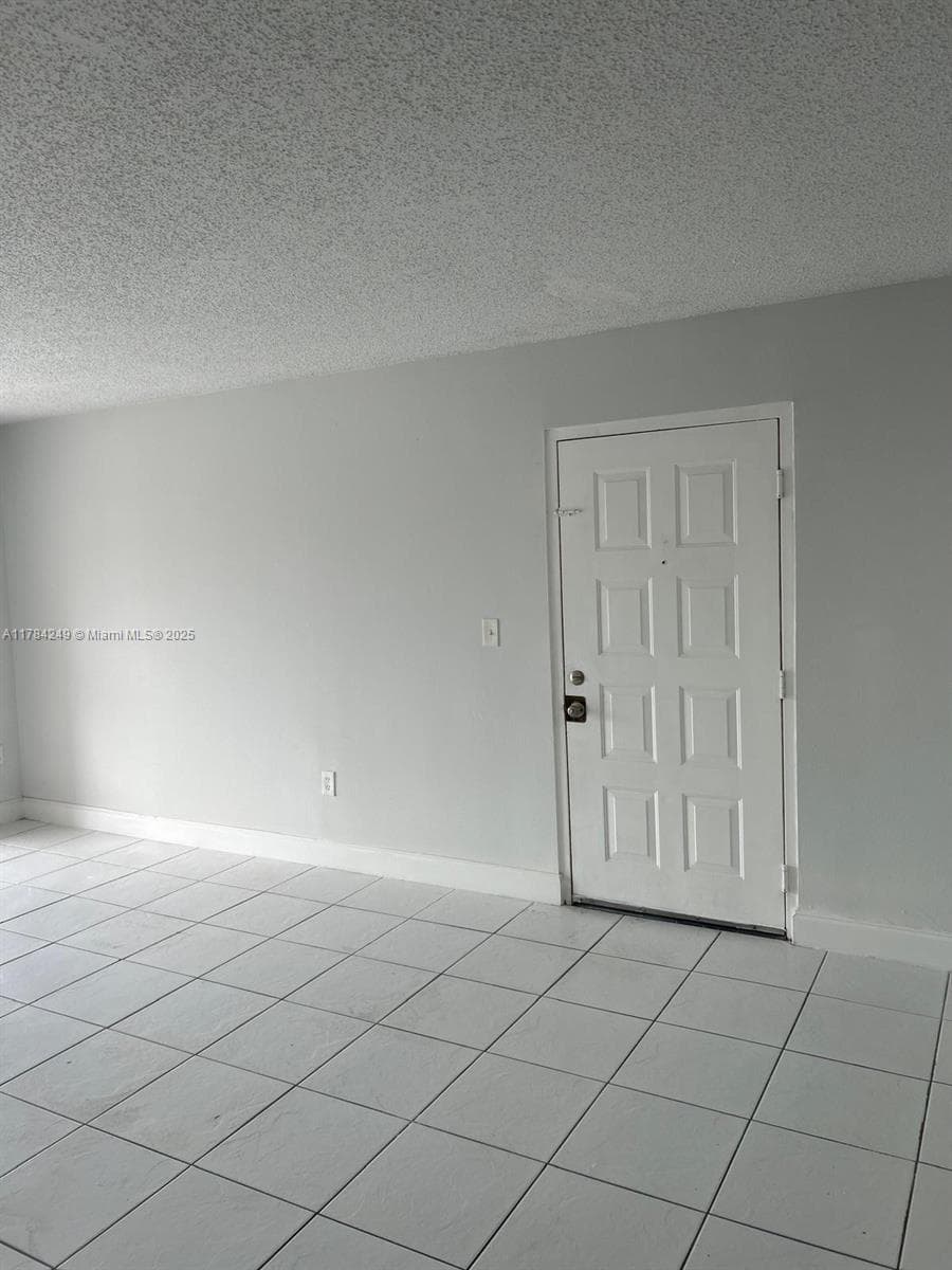 KENDALL LAKE TOWERS · #302 in Miami - Photo 5