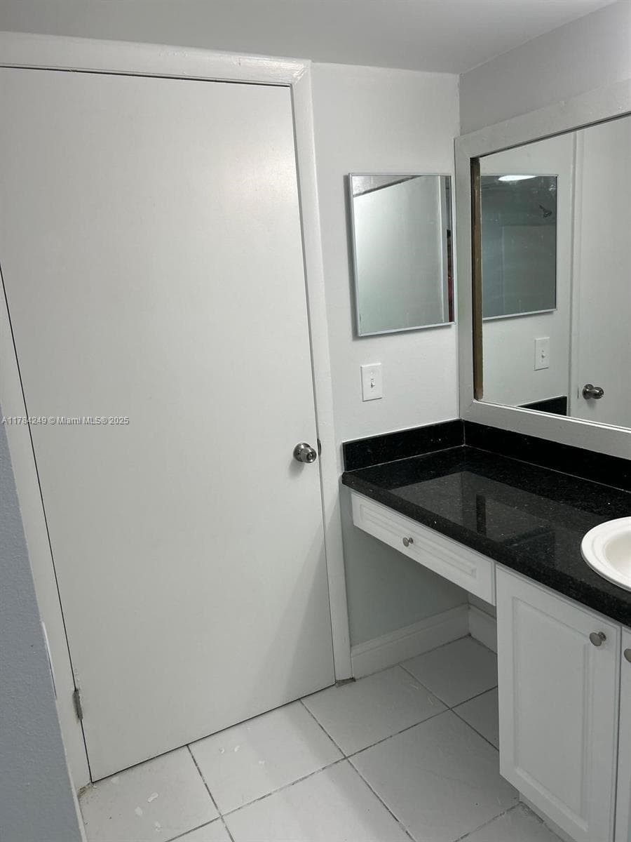 KENDALL LAKE TOWERS · #302 in Miami - Photo 9