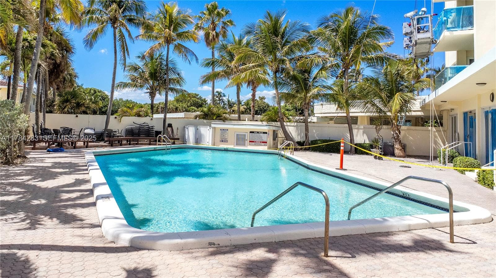 STARLIGHT TOWERS CONDO · #16D in Lauderdale By The Sea - Photo 23