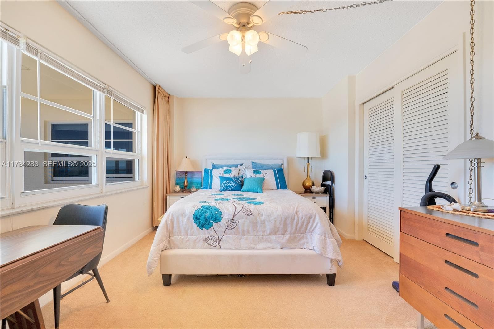 STARLIGHT TOWERS CONDO · #16D in Lauderdale By The Sea - Photo 17