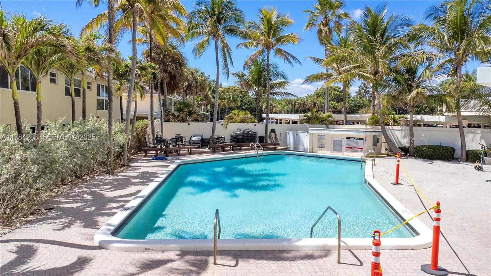 STARLIGHT TOWERS CONDO · #16D in Lauderdale By The Sea - Photo 21