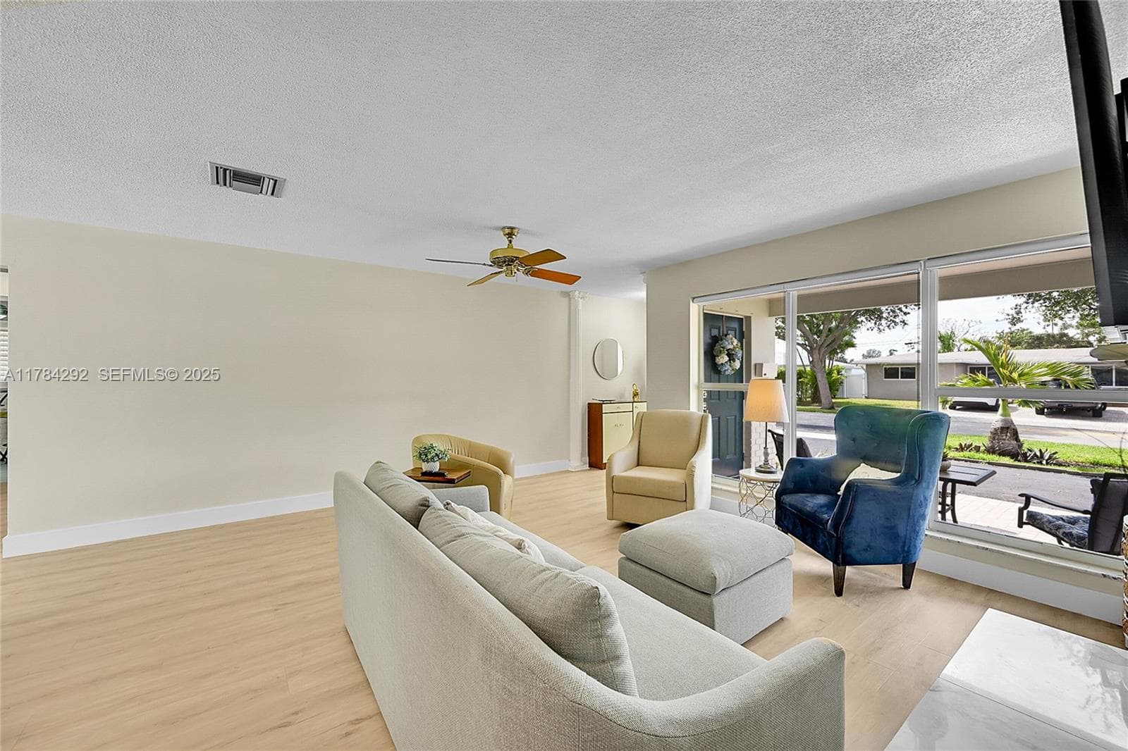 2133 NE 63rd Ct photo 9