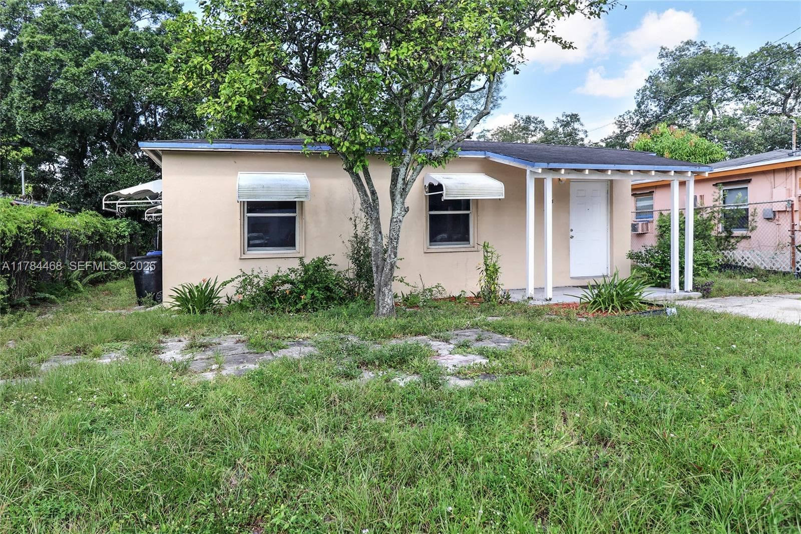 723 NW 15th Way photo 25