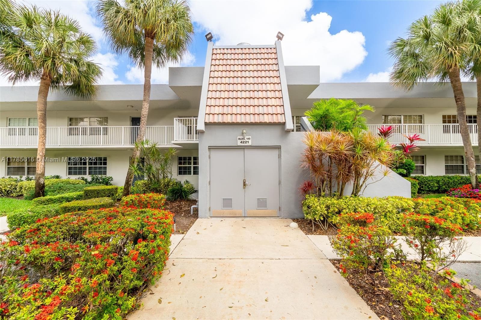 OAK TERRACE · #203 in Pompano Beach - Photo 13