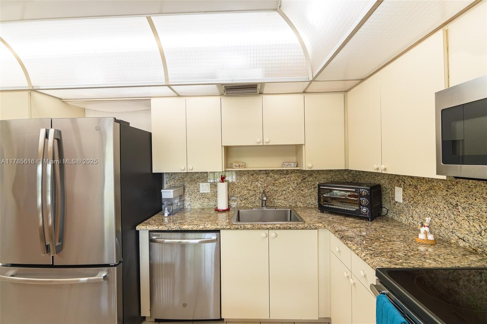 OAK TERRACE · #203 in Pompano Beach - Photo 22