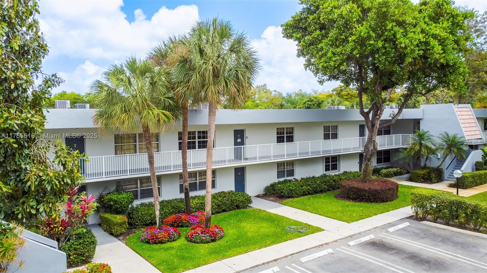 OAK TERRACE · #203 in Pompano Beach - Photo 11