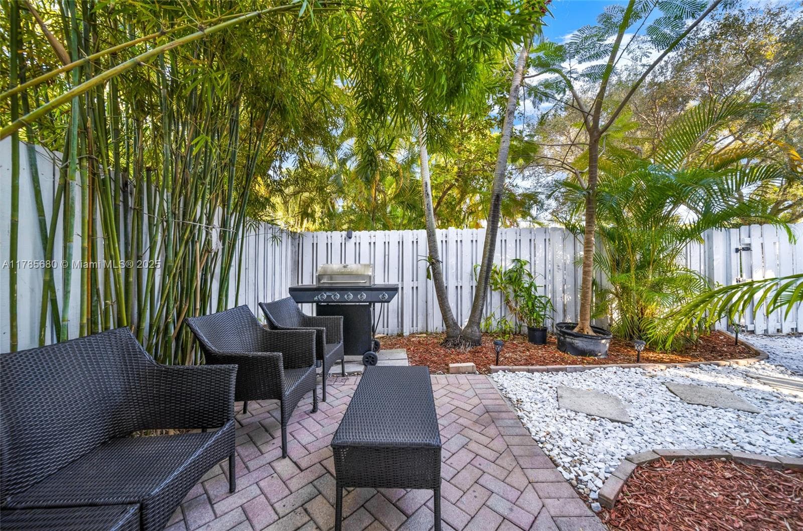 VICTORIA PARK CORR AMEN P · #C in Fort Lauderdale - Photo 21