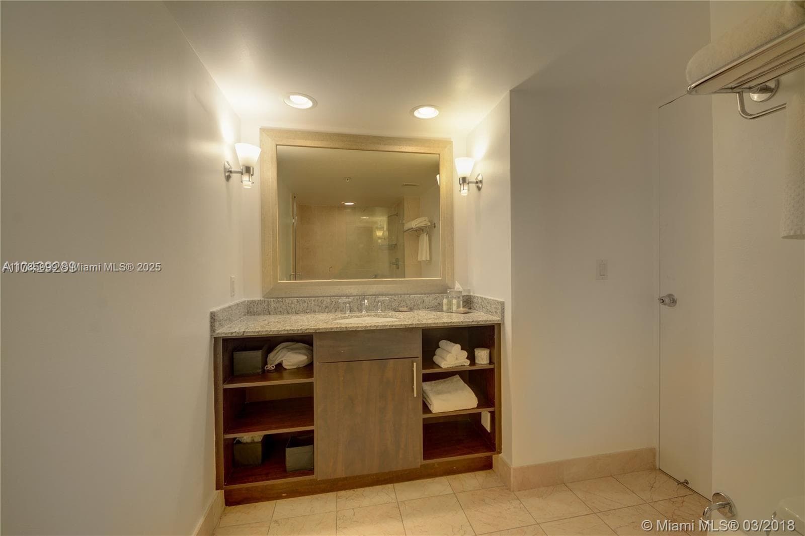GALLERY ONE CONDO · #623 in Fort Lauderdale - Photo 5
