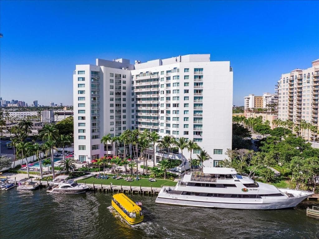GALLERY ONE CONDO · #623 in Fort Lauderdale - Photo 8