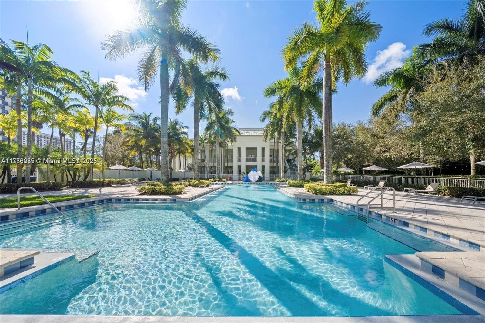 THE BLUE A RESORT HOTEL C · #115 in Doral - Photo 13