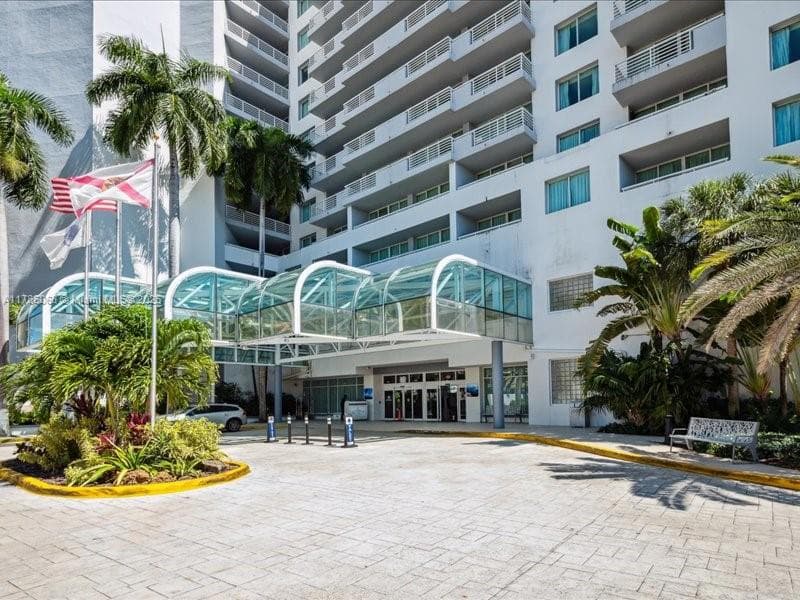 GALLERY ONE CONDO · #1428 in Fort Lauderdale - Photo 41