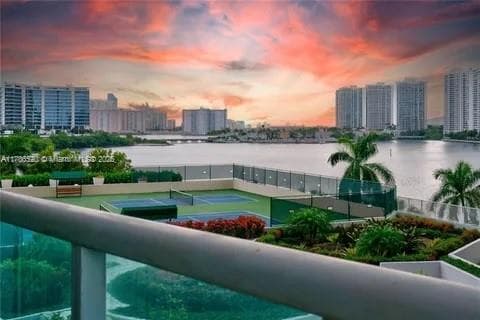 Hidden Bay · #610 in Aventura - Photo 13