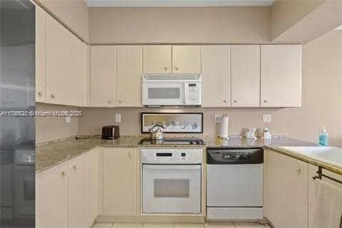 Hidden Bay · #610 in Aventura - Photo 18