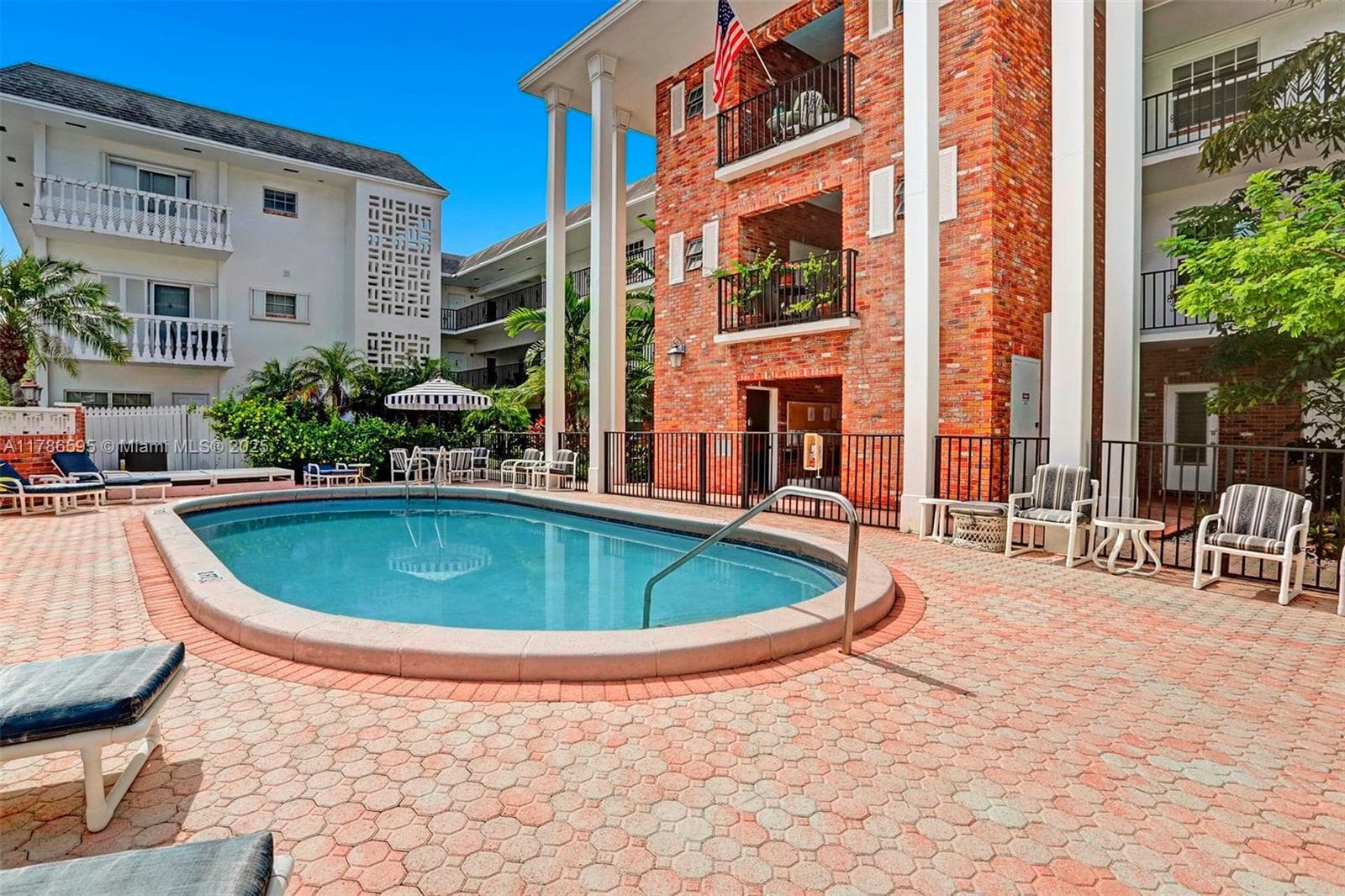 COLONIAL MANOR EAST · #111 in Fort Lauderdale - Photo 16