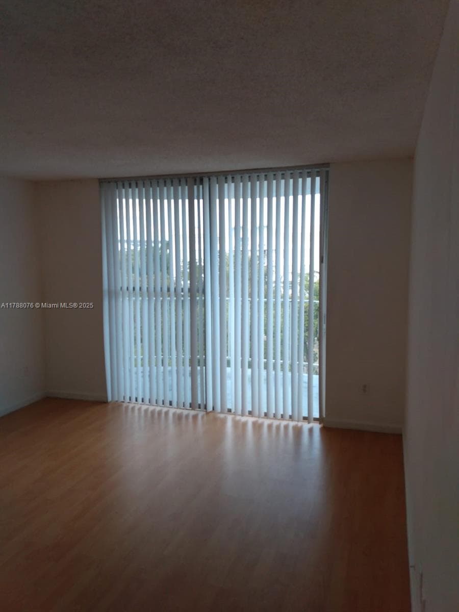 Montecarlo Condominium · #C-102 in Miami - Photo 3