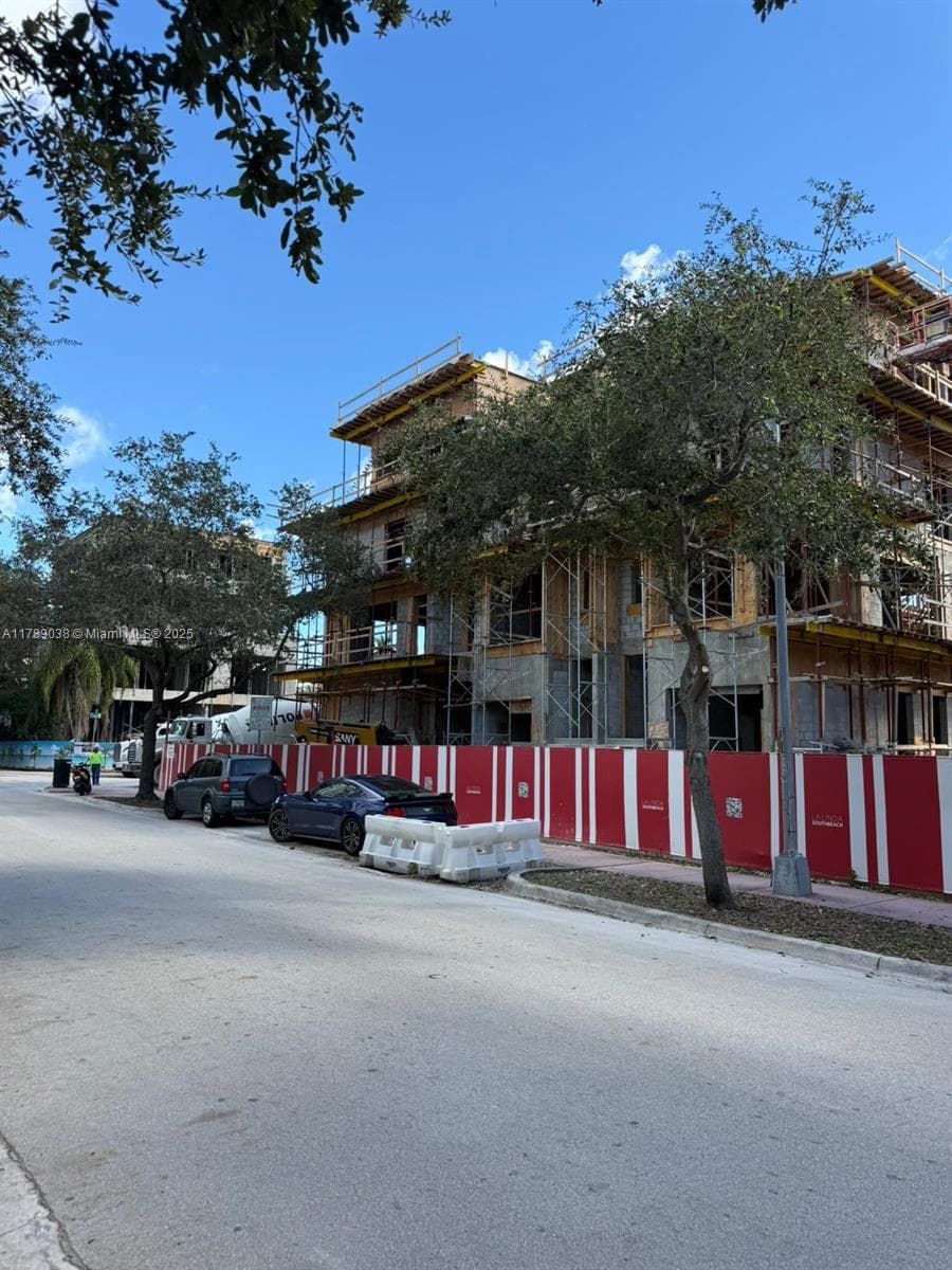 1425 Bay Rd photo 6