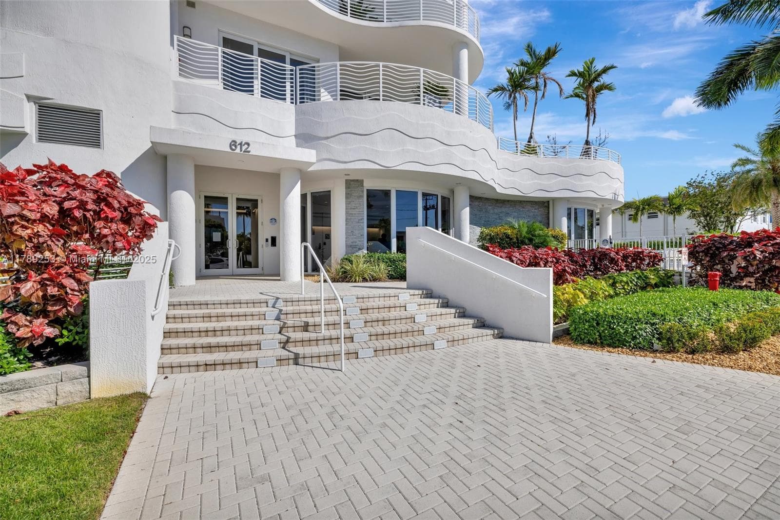 WAVE ON BAYSHORE CONDO · #301 in Fort Lauderdale - Photo 2