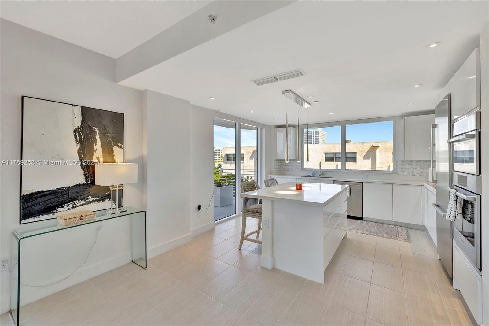 WAVE ON BAYSHORE CONDO · #301 in Fort Lauderdale - Photo 13